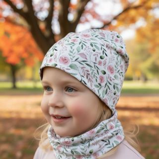 🌸 Máte slabost pro jemné vzory? Takové, které připomenou jaro i v nejšednějším dni. Když se k tomu přidá měkký materiál a...