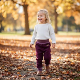 Tak tohle jsem právě zjistila s lehkou panikou… Za celý podzim jsem neudělala ani jeden post o vlněných kalhotách! 😅 Ve...